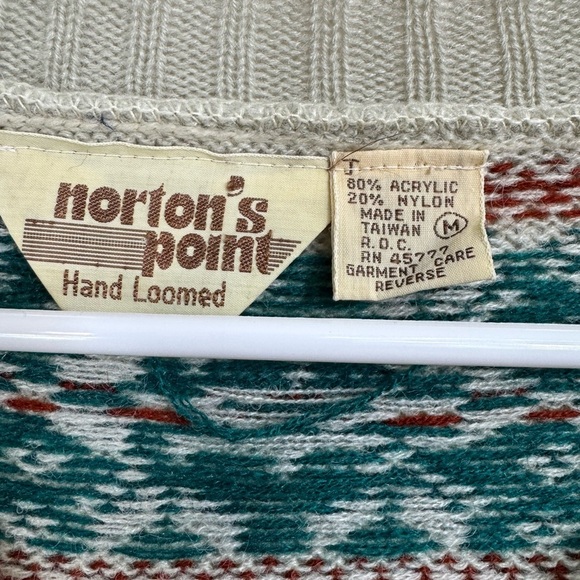 Vintage 70s 80s Norton’s Point Size Medium V Neck Hand Loomed Sweater Acrylic - Picture 3 of 7